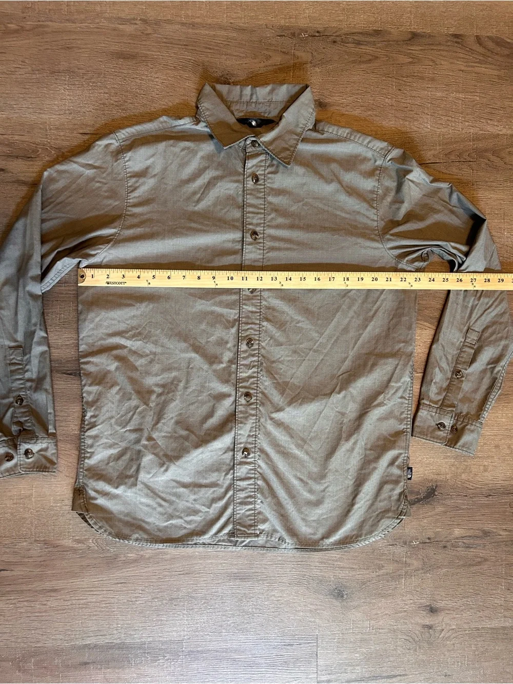Men's Long-Sleeve Button-Down Shirt - Large